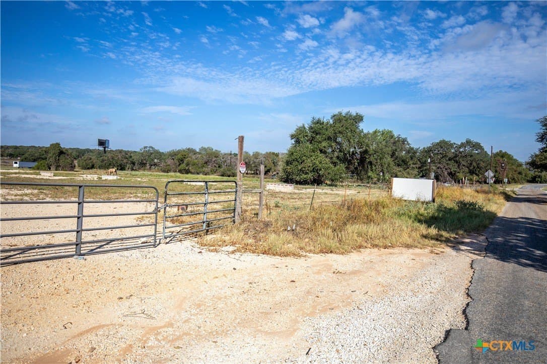 15 acres in Bexar County - photo 10