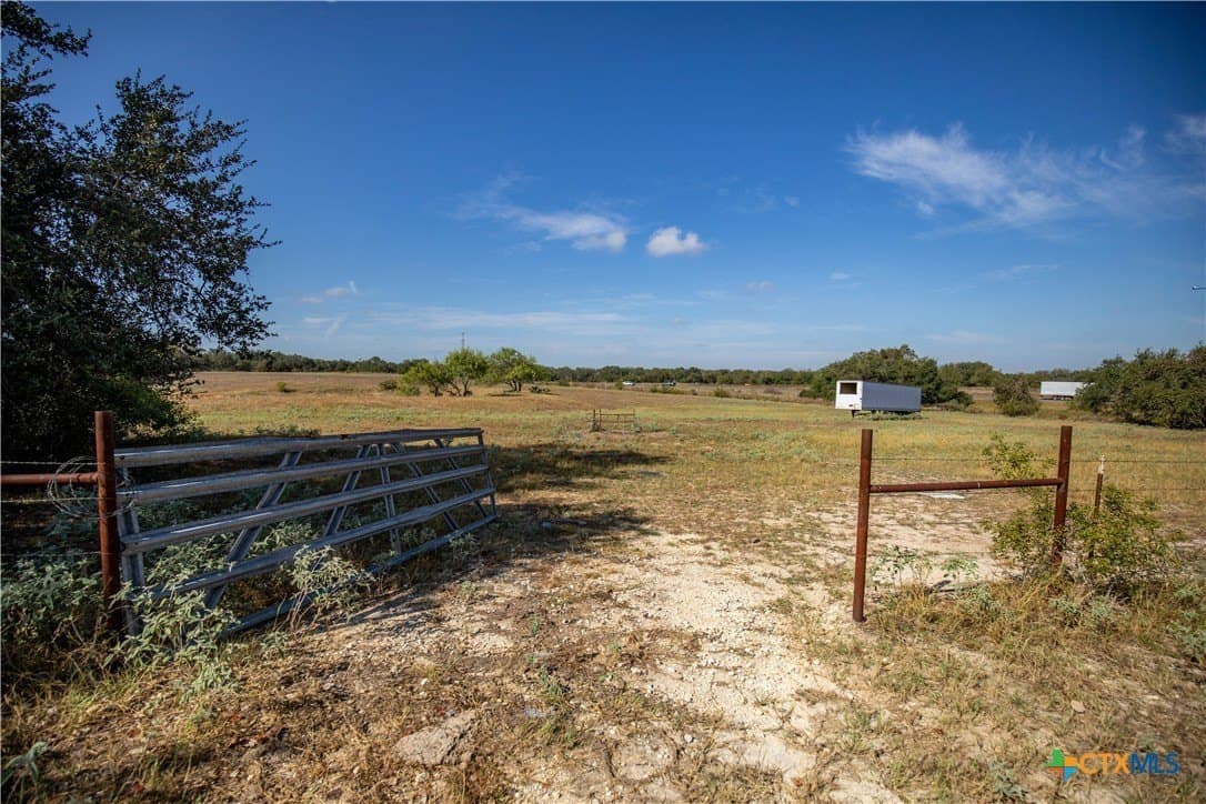 15 acres in Bexar County - photo 46