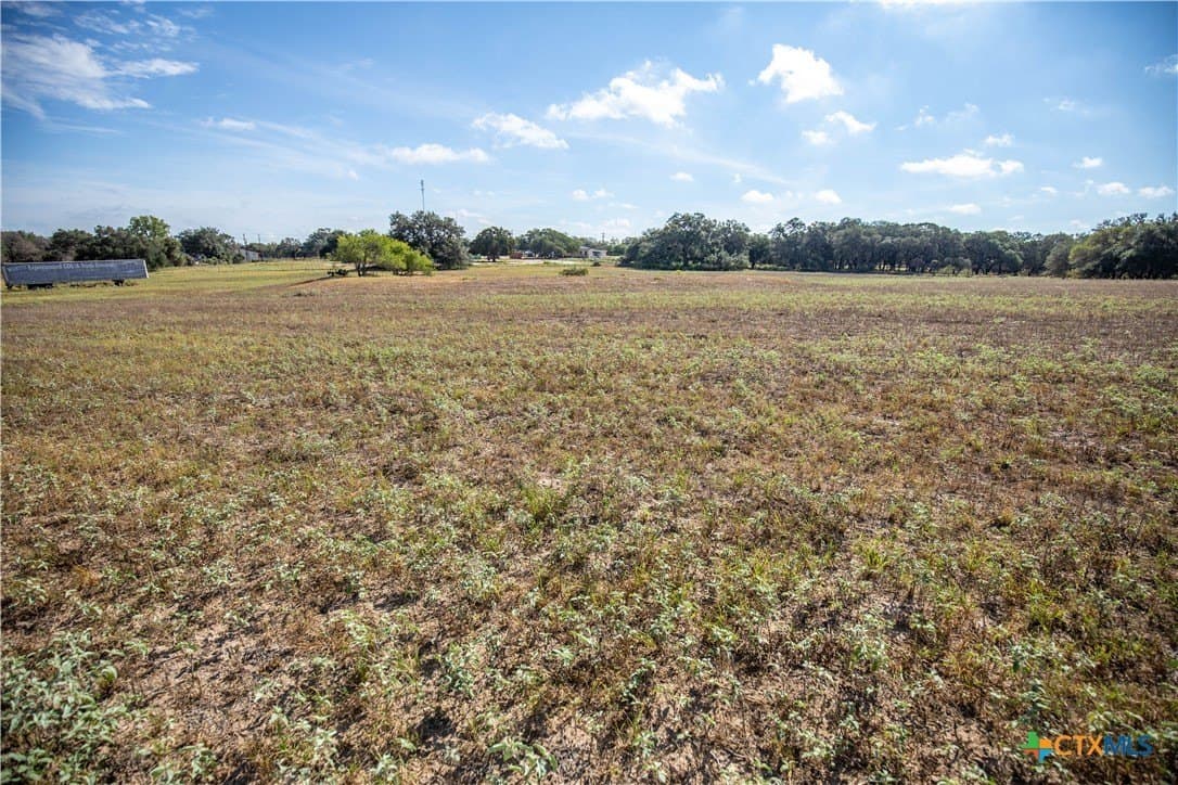 15 acres in Bexar County - photo 32
