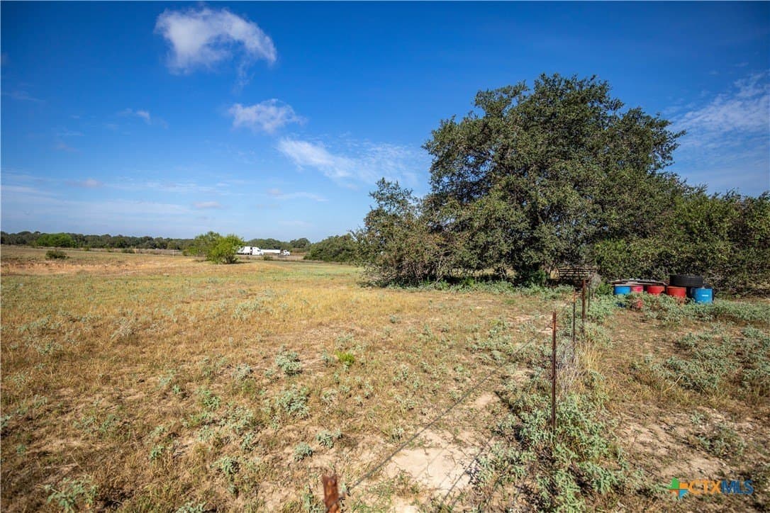 15 acres in Bexar County - photo 23