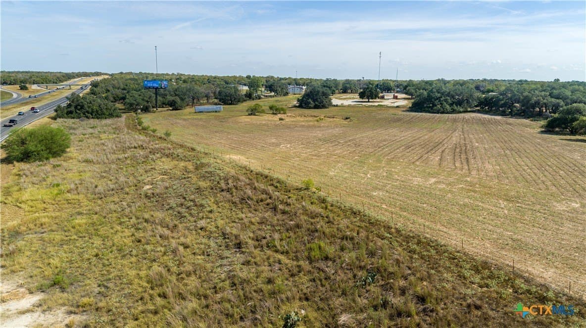 15 acres in Bexar County - photo 9