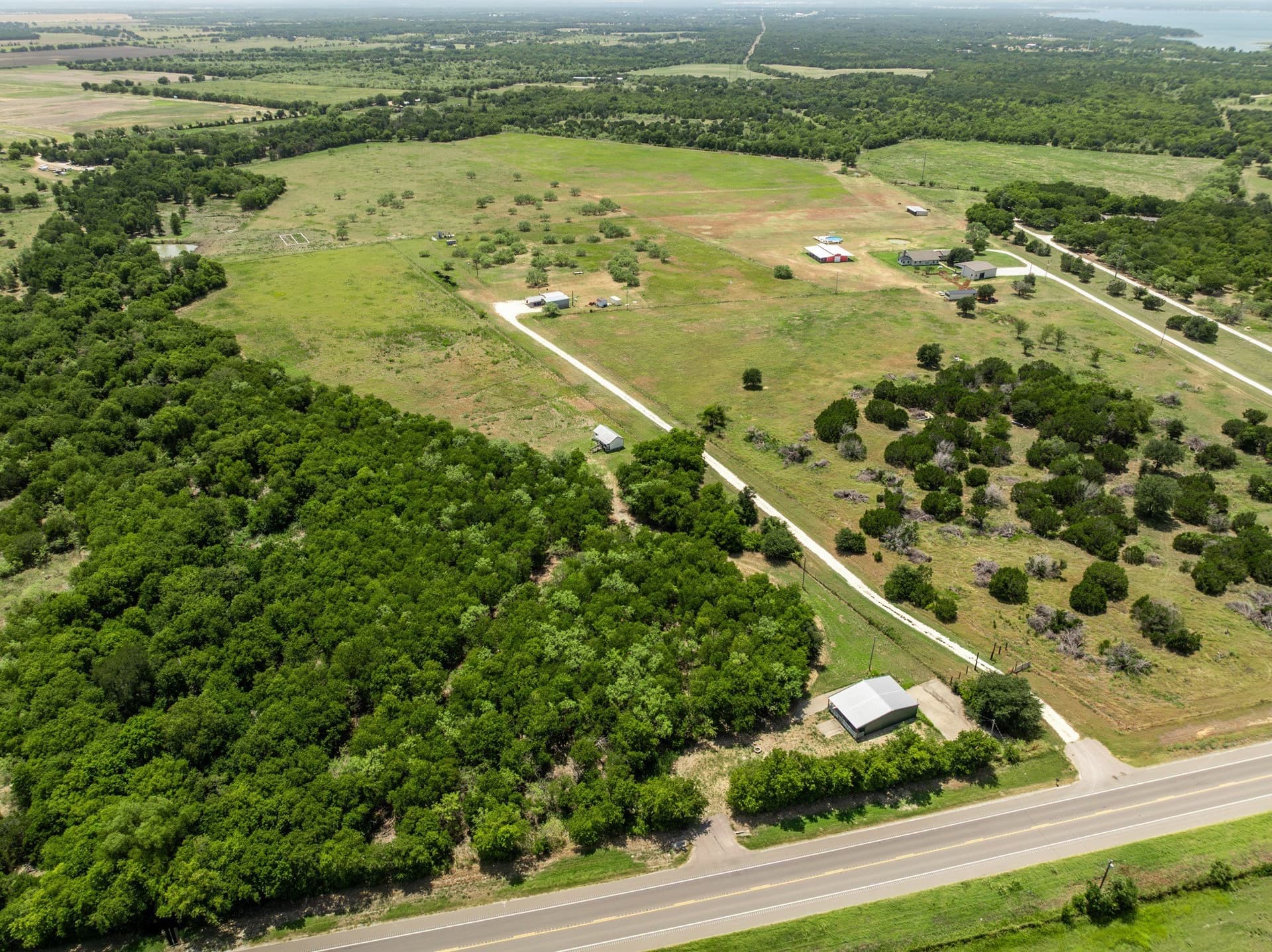 10 acres in Hill County - photo 6