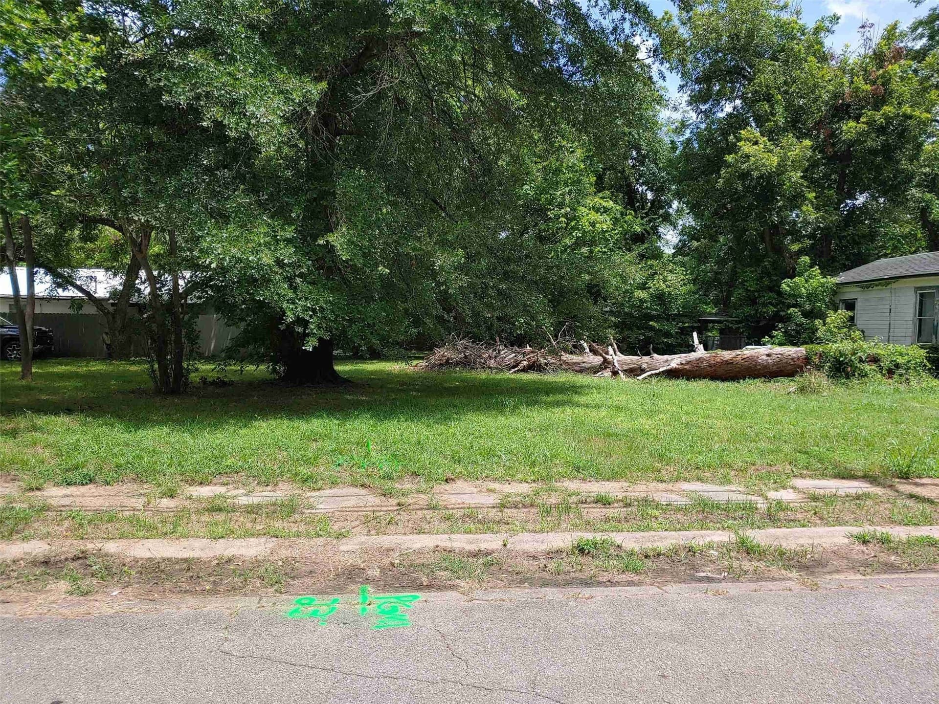 0.23 acres in Lamar County - photo 2