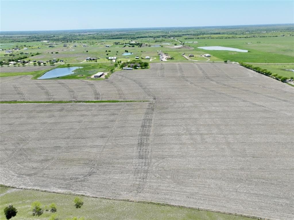 11.5 acres in Ellis County gallery image 2