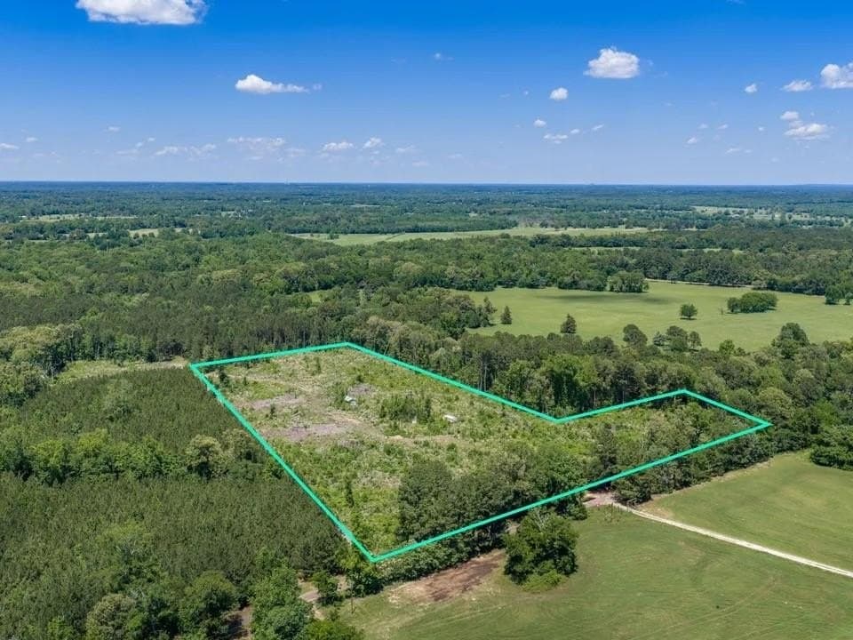 10.37 acres in Upshur County