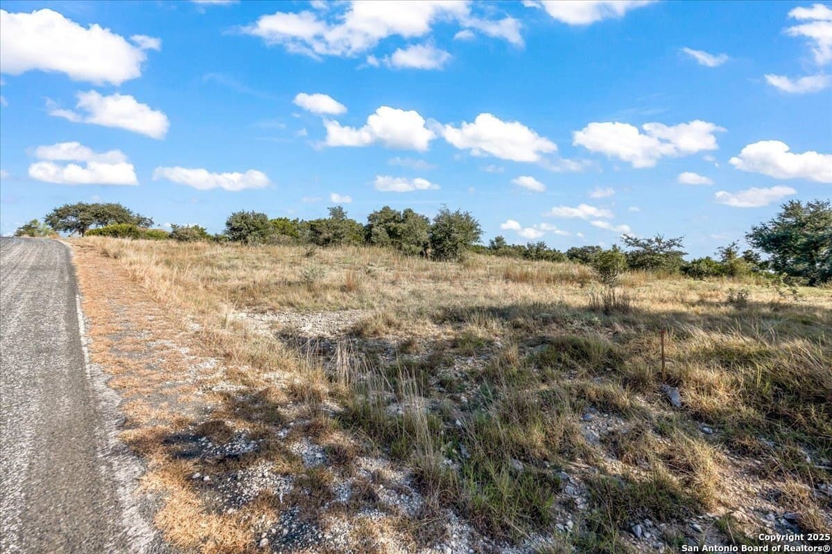 5.01 acres in Comal County - photo 16