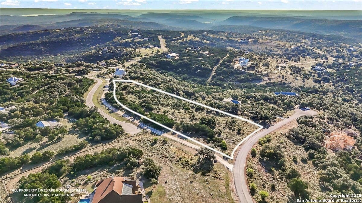 5.01 acres in Comal County gallery image 4