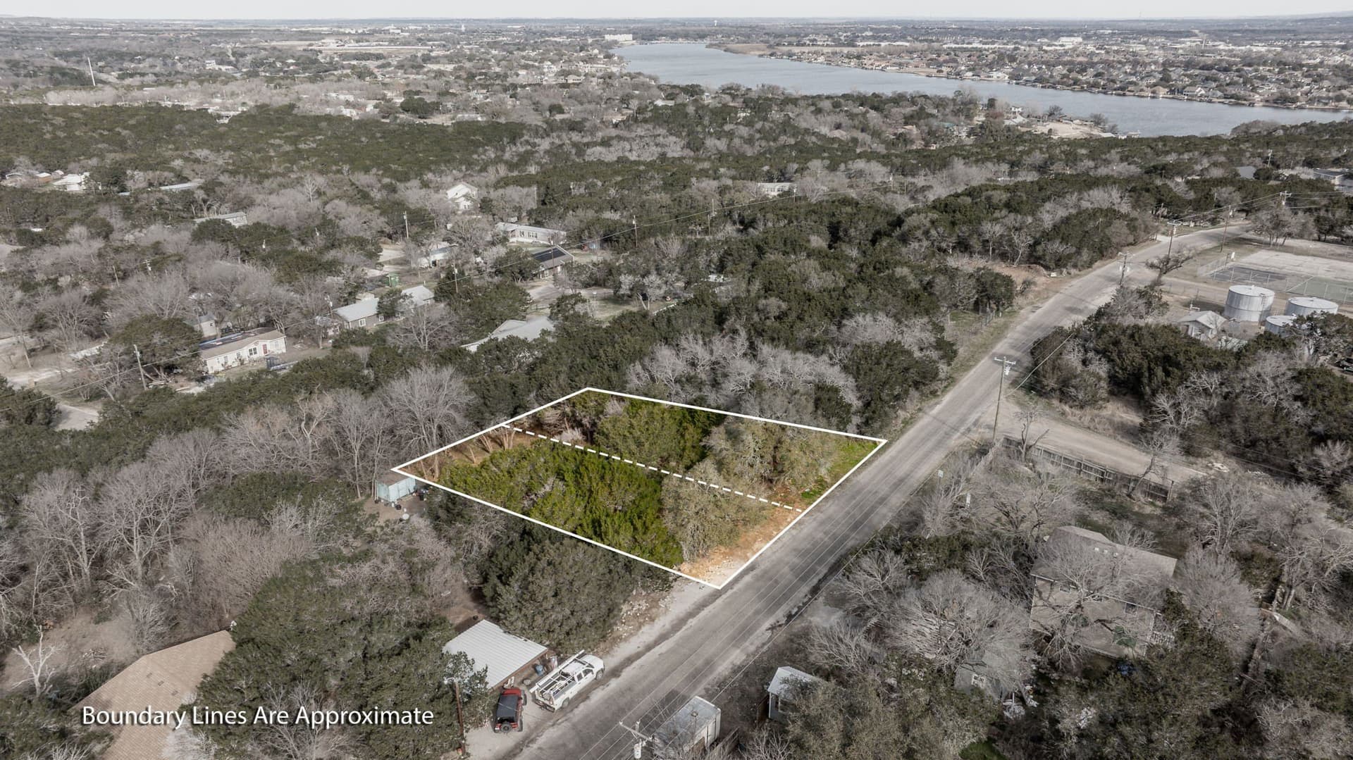 0.35 acres in Hood County