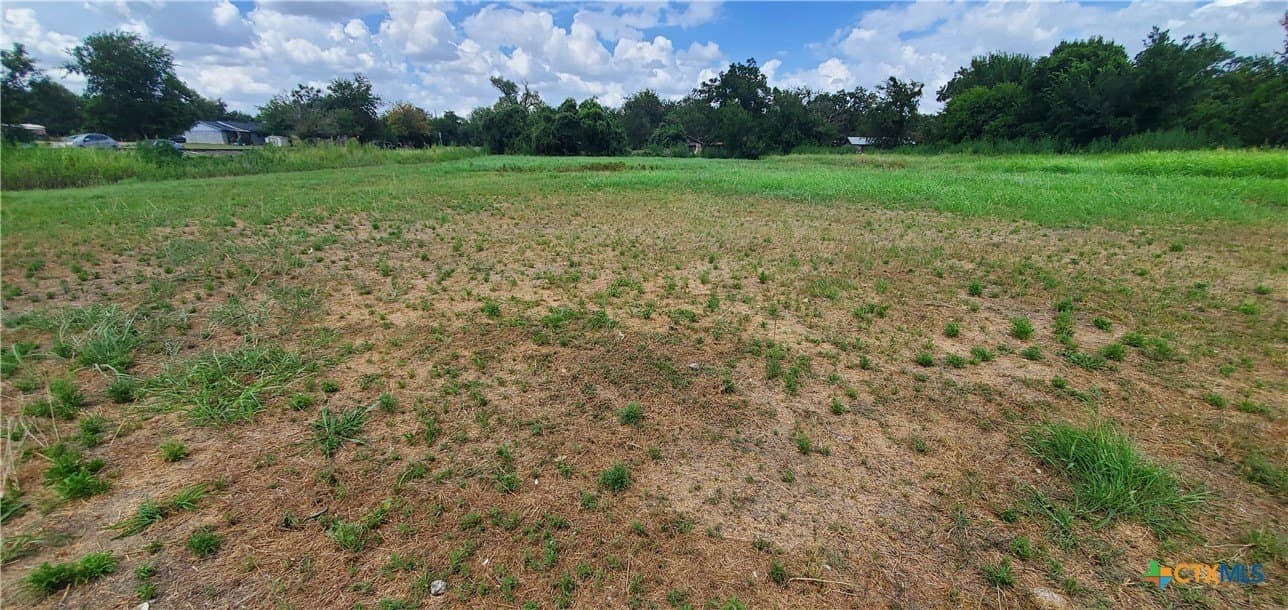1.1 acres in Milam County - photo 3