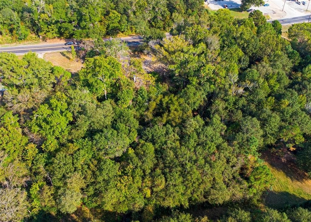 5.87 acres in Smith County gallery image 3