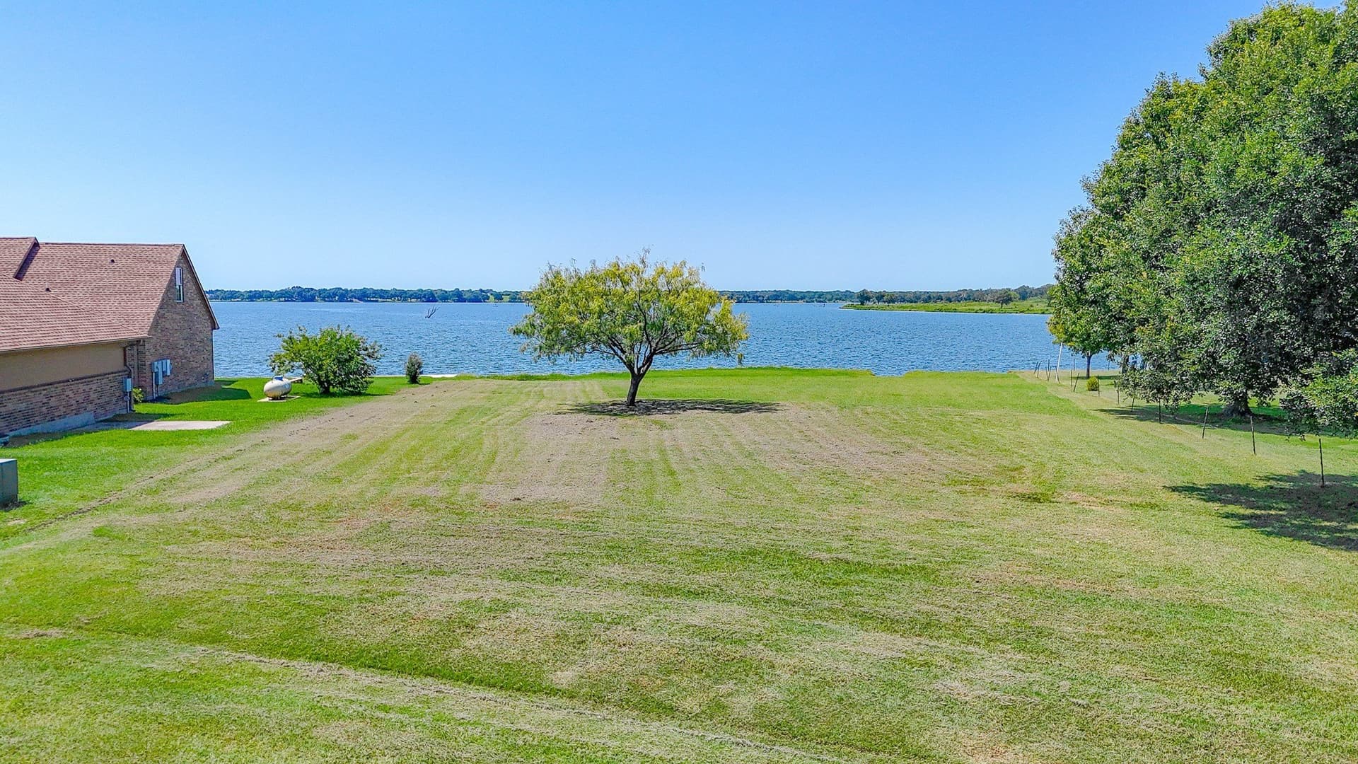 0.69 acres in Navarro County - photo 2