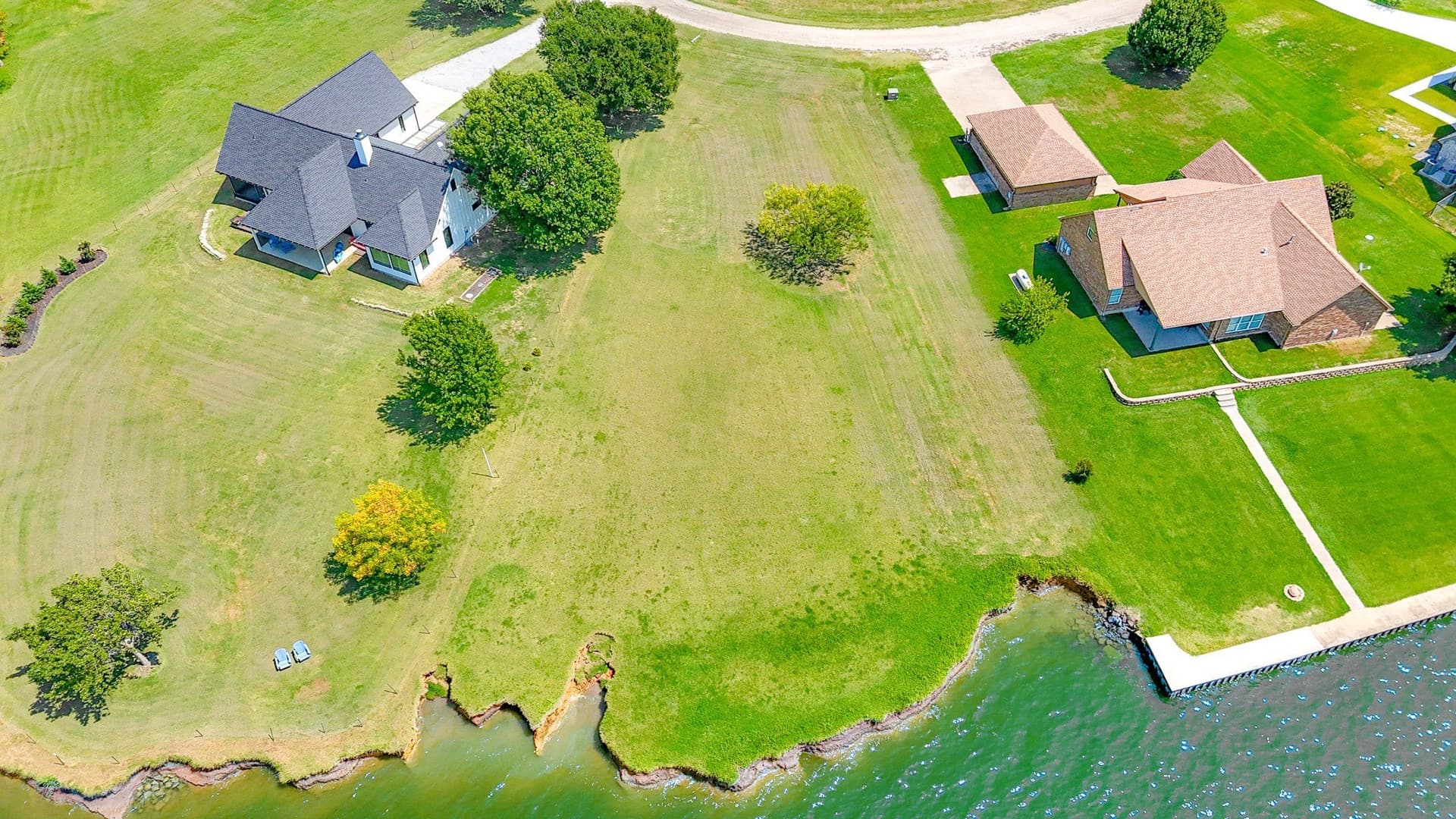 0.69 acres in Navarro County - photo 3