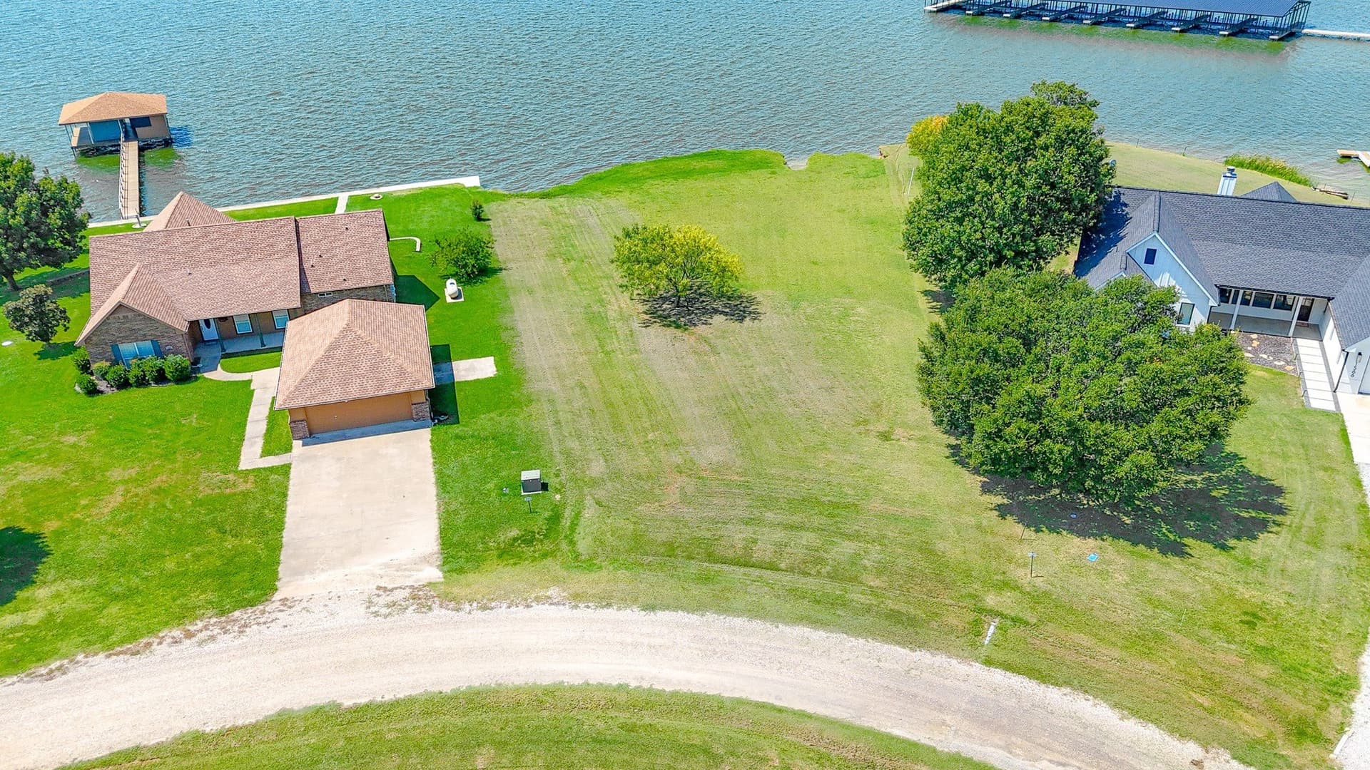 0.69 acres in Navarro County - photo 10