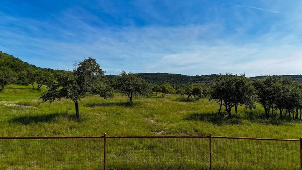 17.76 acres in Hays County