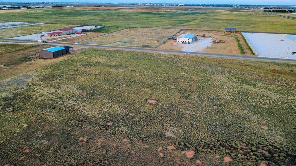 2.27 acres in Gaines County gallery image 2