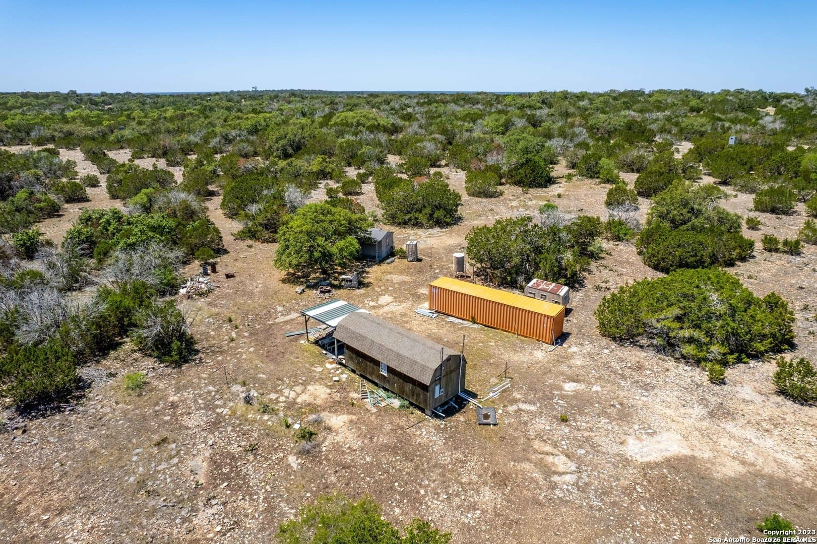40 acres in Edwards County - photo 5