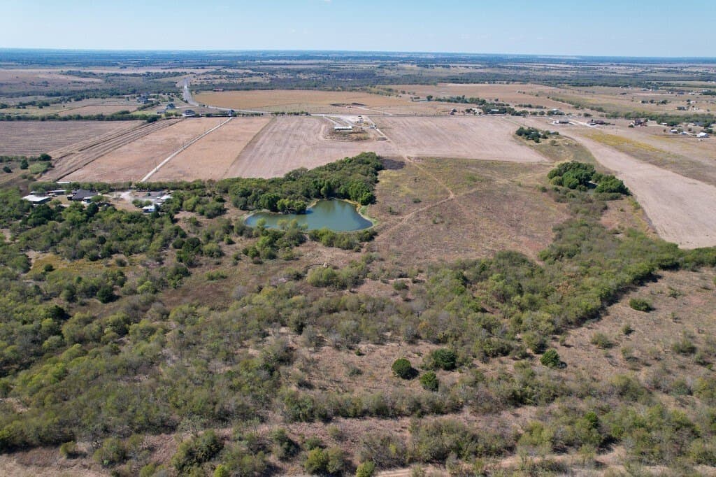 30 acres in Ellis County - photo 6