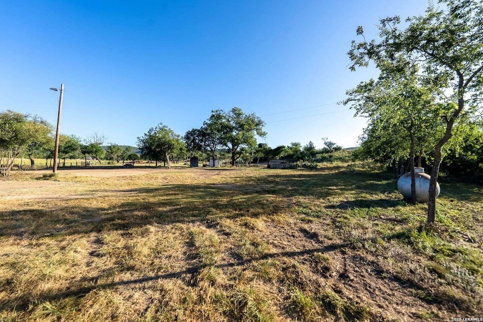 18.75 acres in Bandera County - photo 33