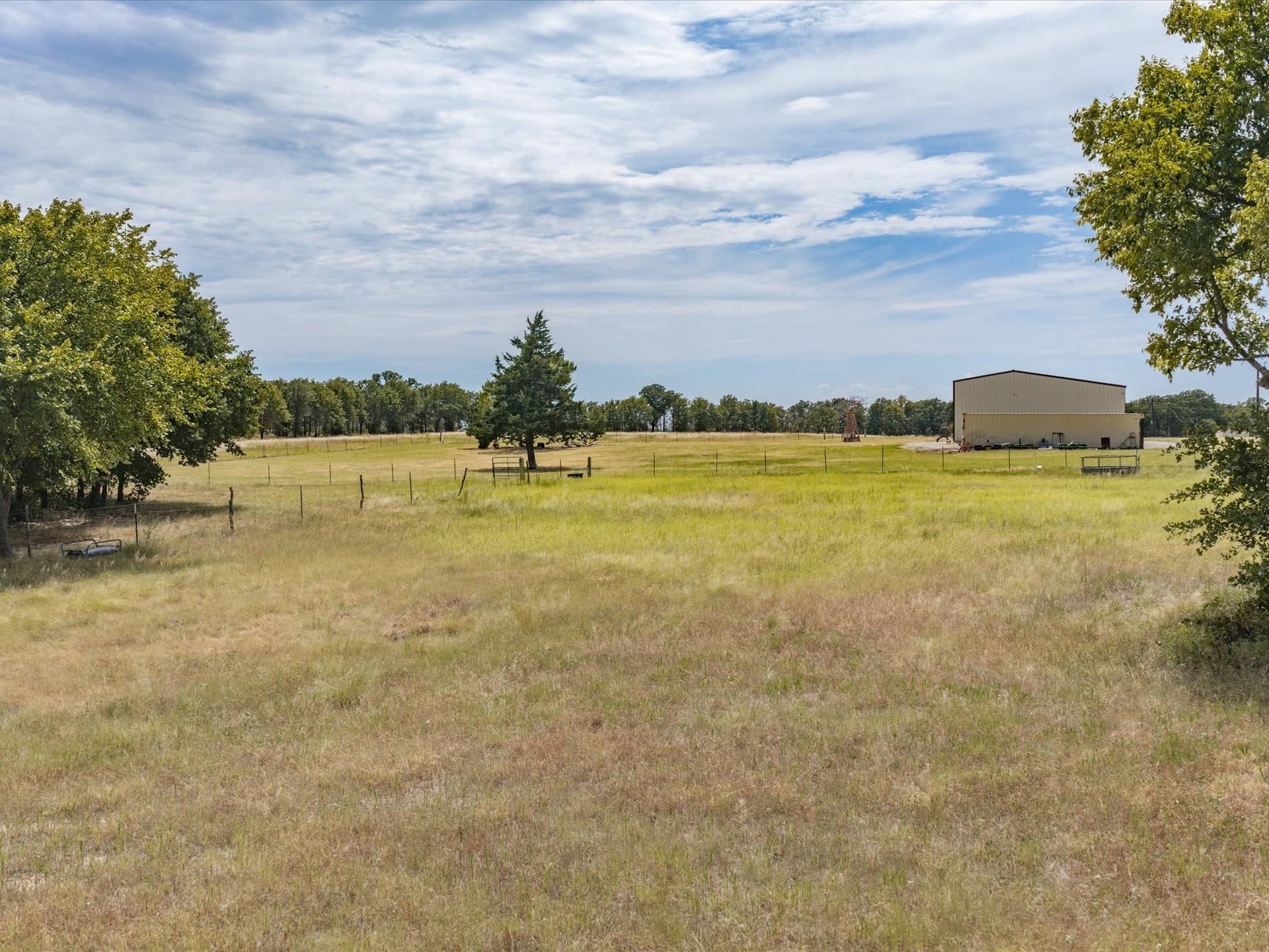 13 acres in Montague County - photo 38