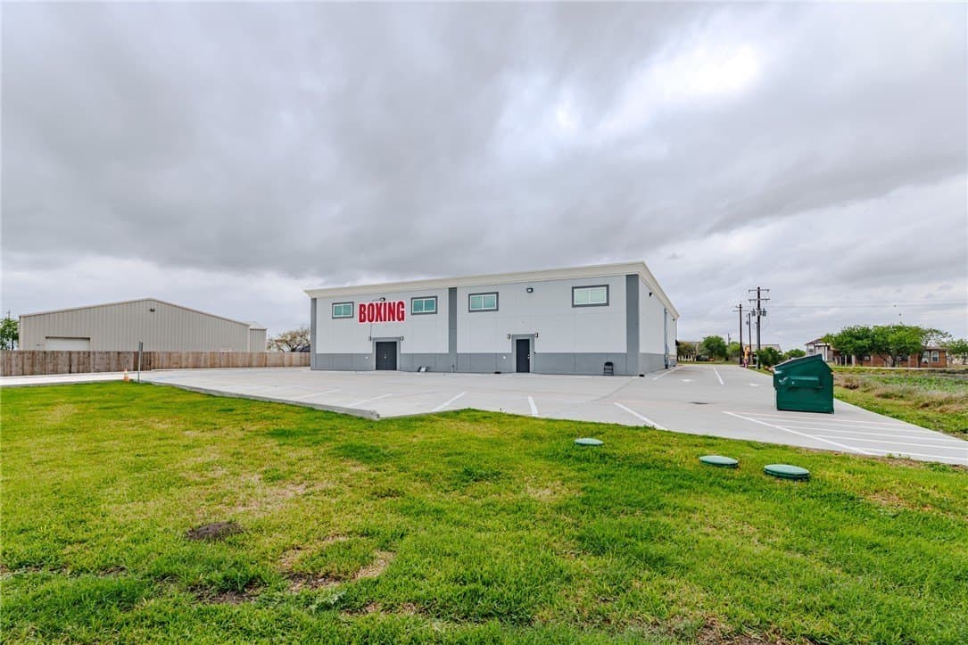 46,174 acres in Nueces County - photo 27