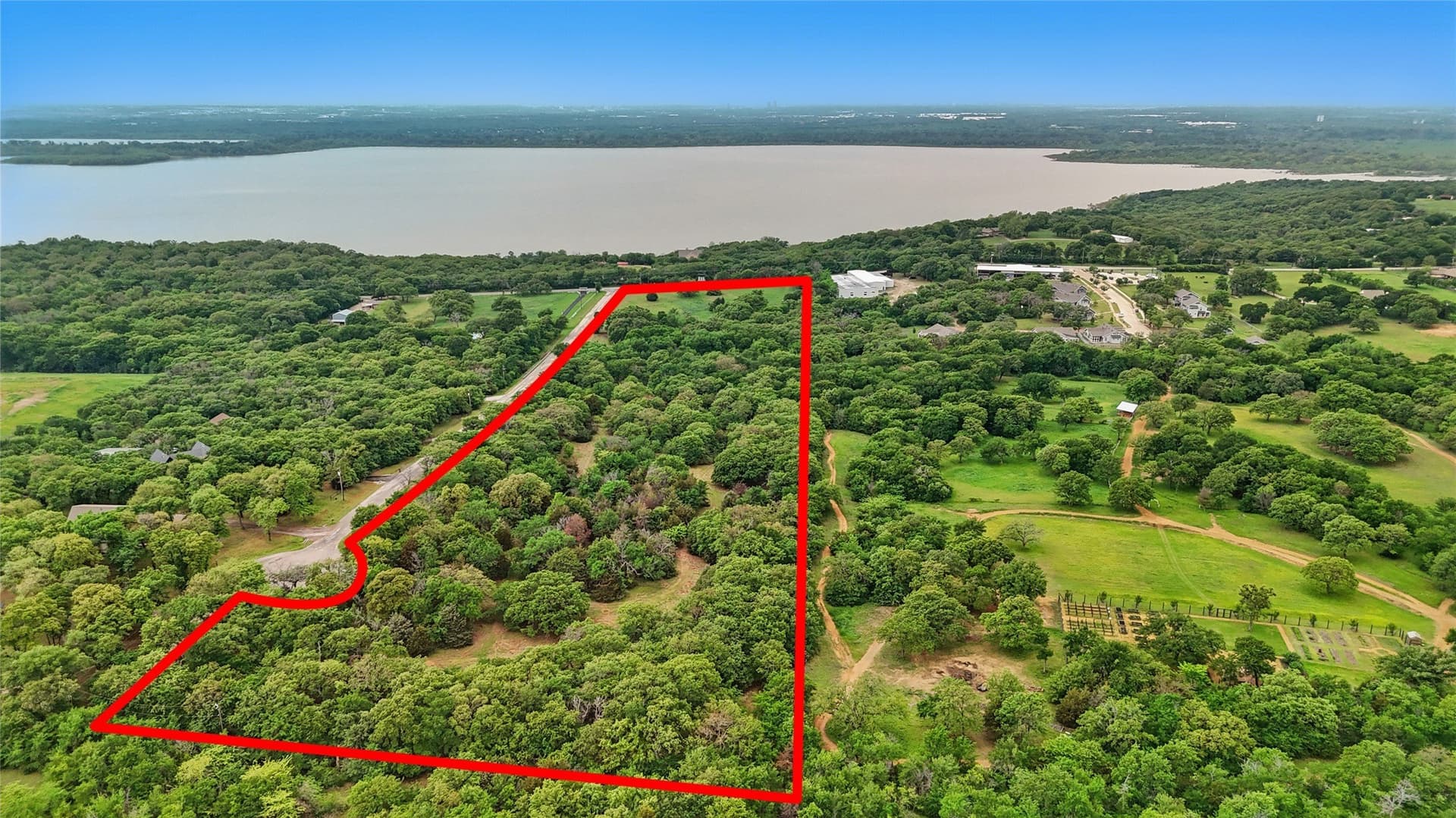 16.79 acres in Denton County - photo 2