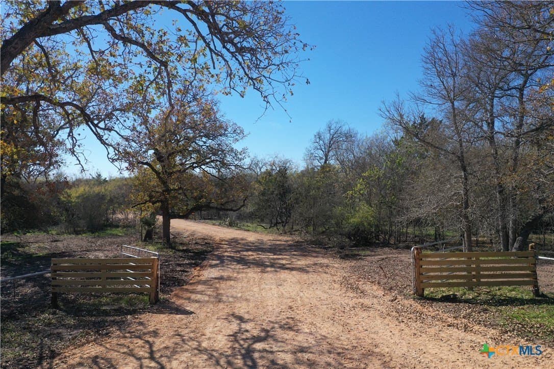 23.97 acres in Caldwell County - photo 9