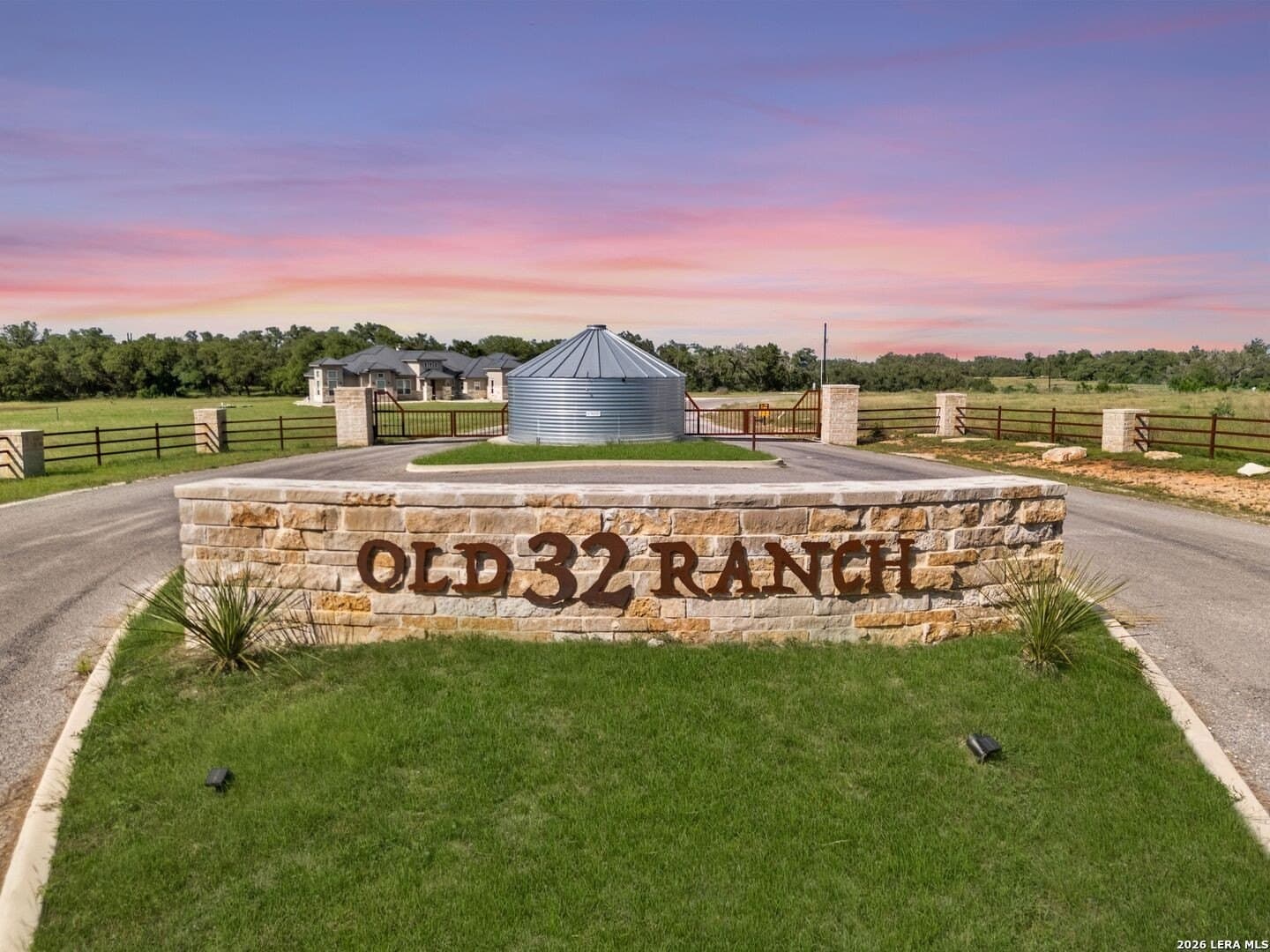 5.72 acres in Comal County