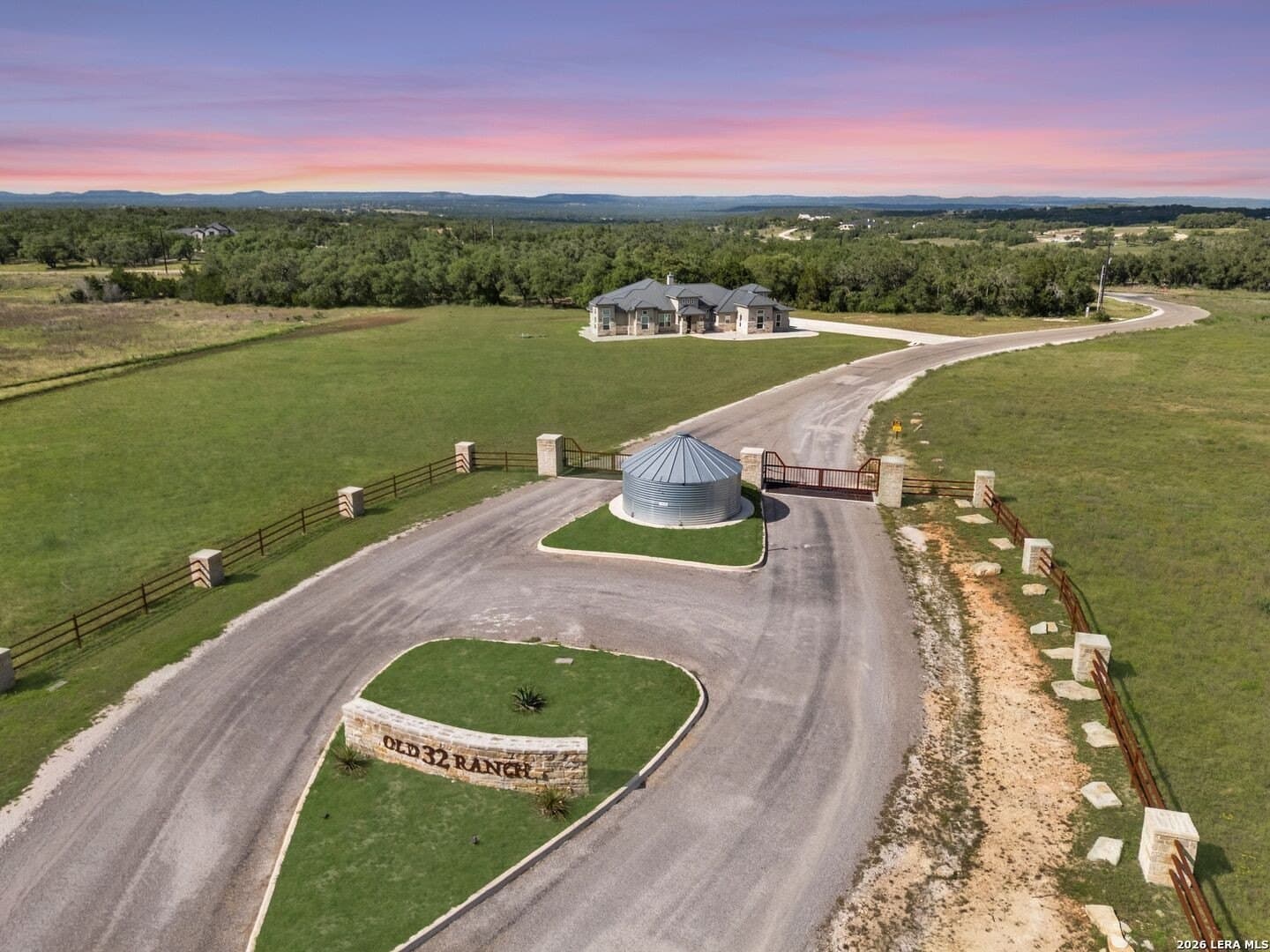 5.72 acres in Comal County - photo 6