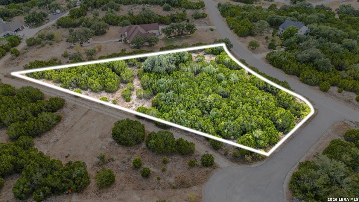 1.5 acres in Comal County - photo 6