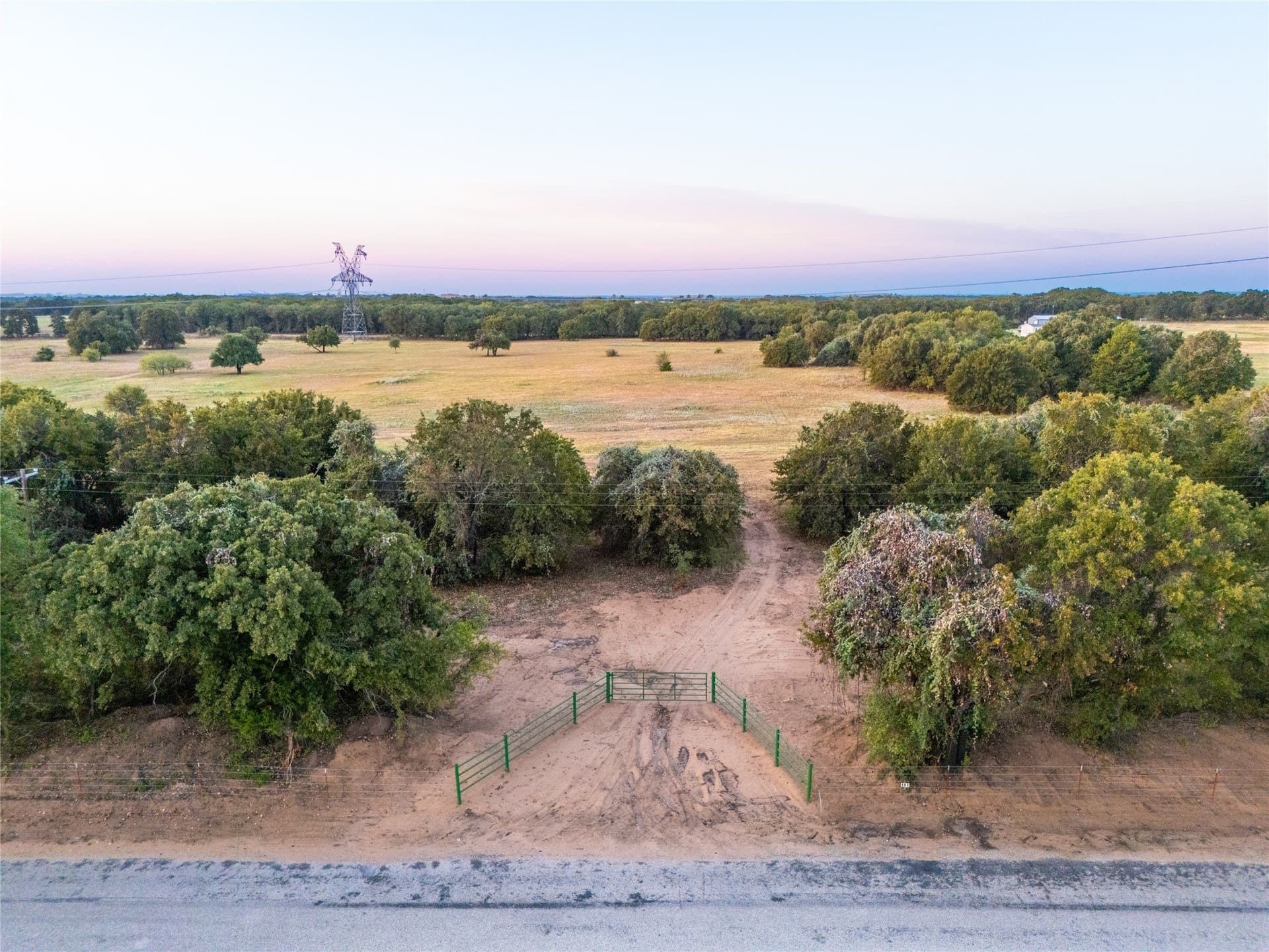 16.39 acres in Wise County - photo 7