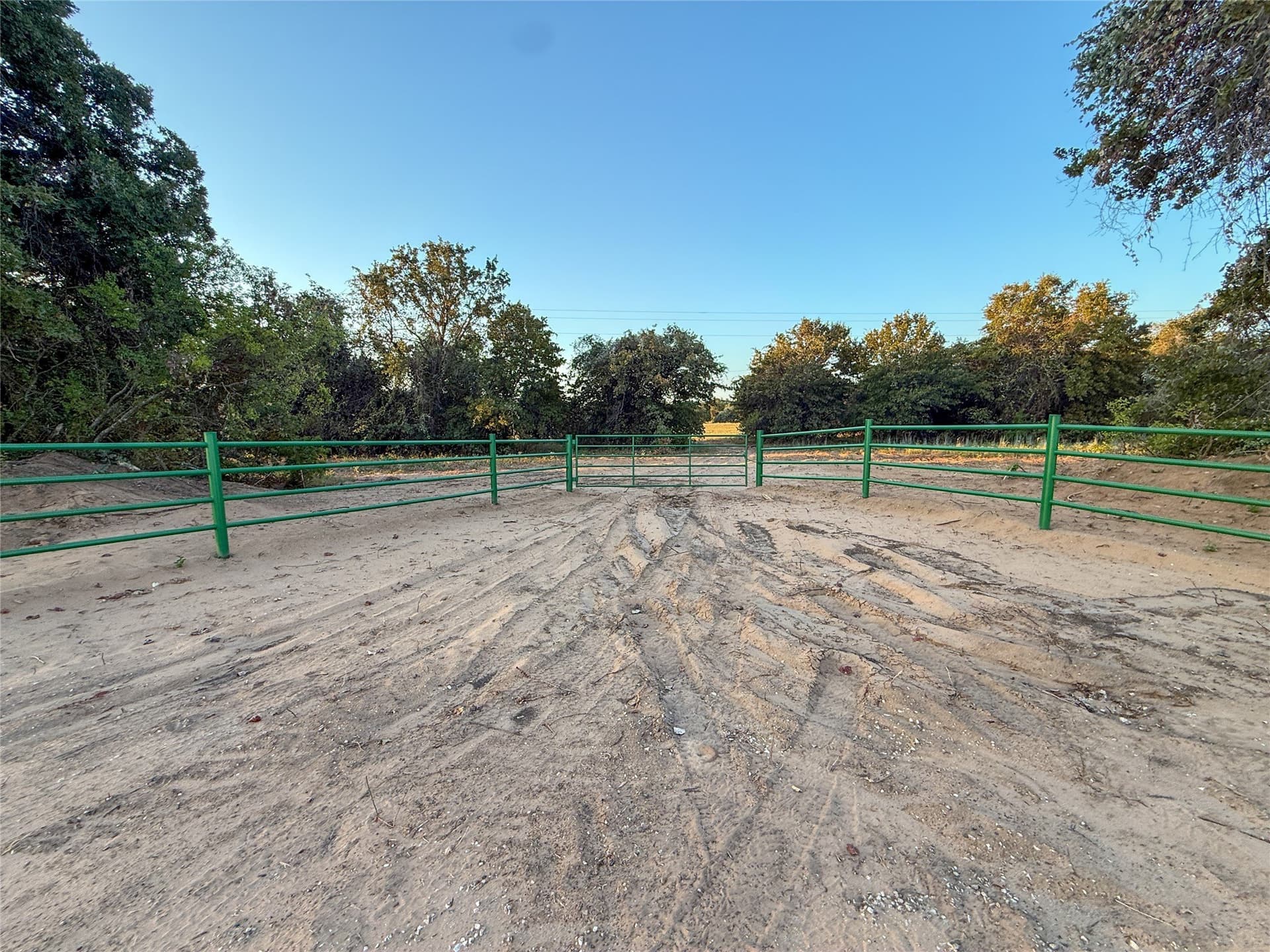 16.39 acres in Wise County - photo 4