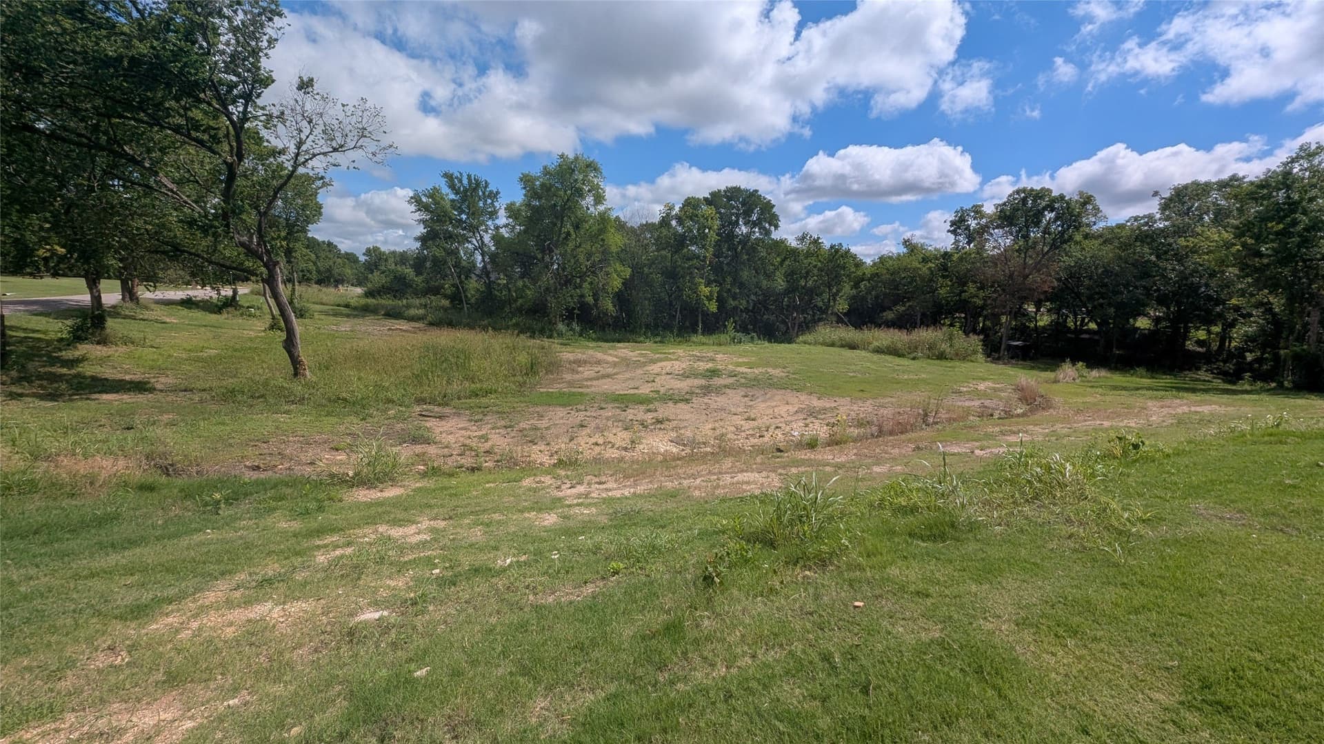 1.05 acres in Grayson County