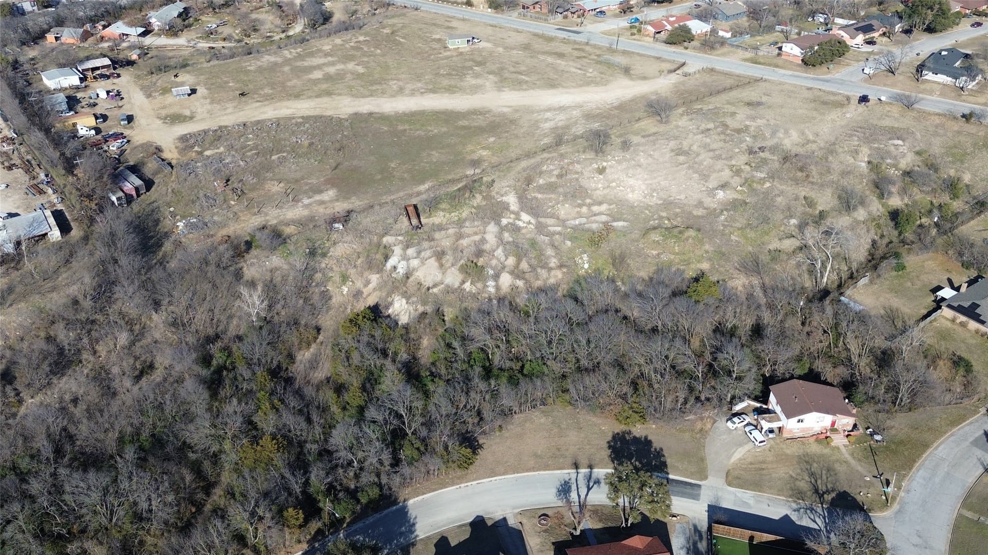 4.2 acres in Tarrant County gallery image 4