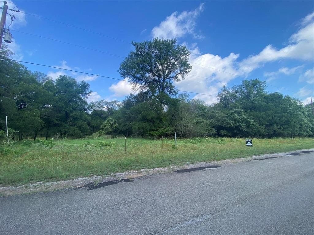 1.2 acres in Parker County