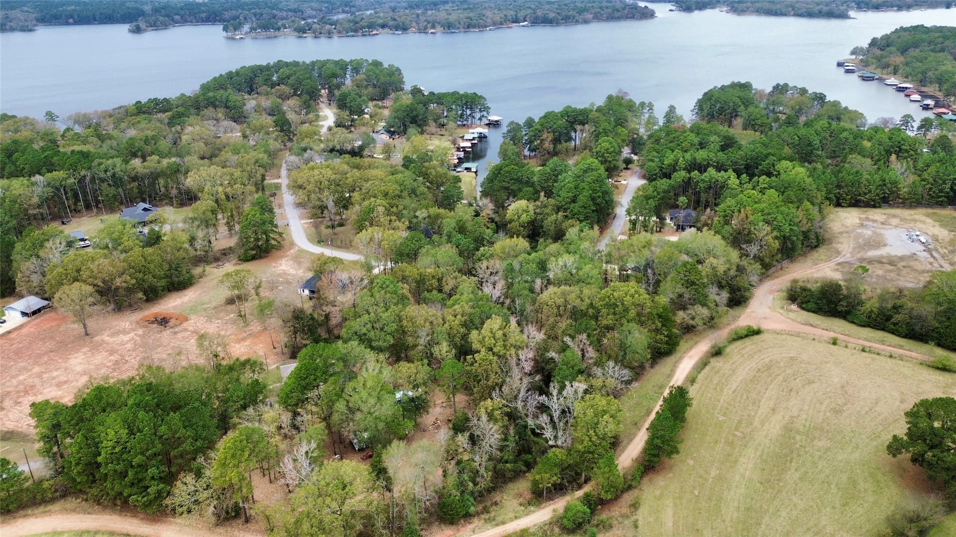 1.74 acres in Smith County gallery image 4