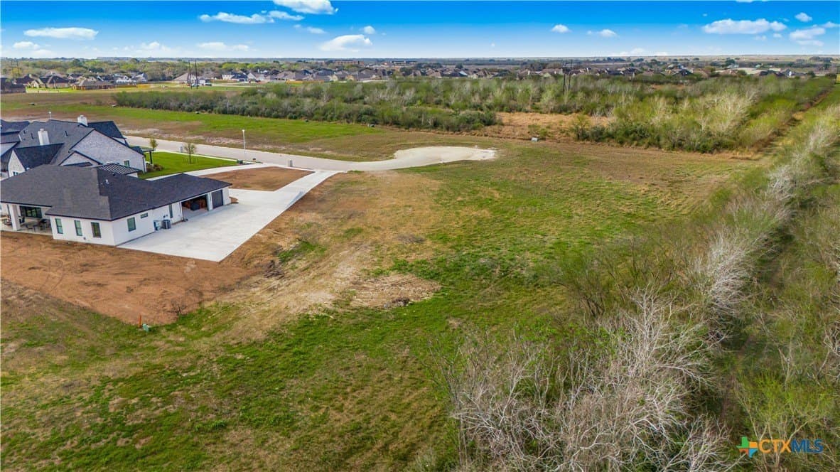 0.61 acres in Victoria County - photo 7
