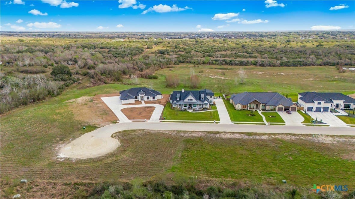 0.61 acres in Victoria County - photo 25