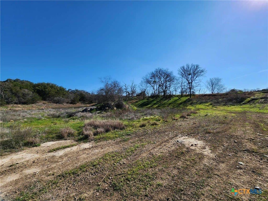 4.1 acres in Comal County - photo 10