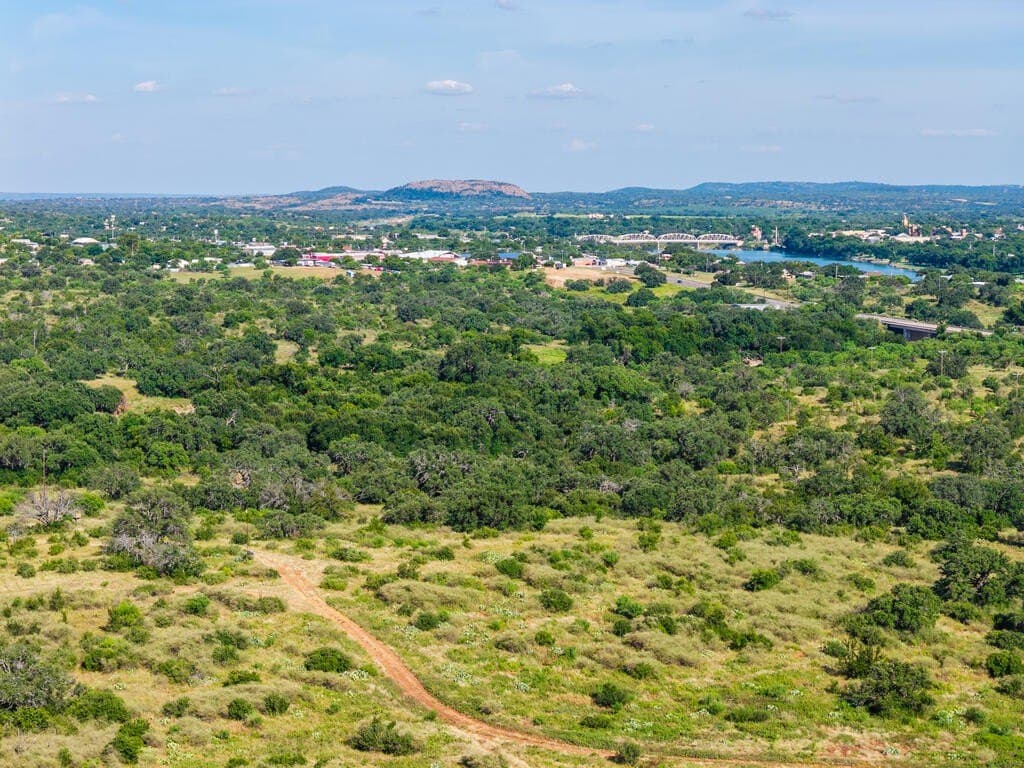 24 acres in Llano County - photo 6