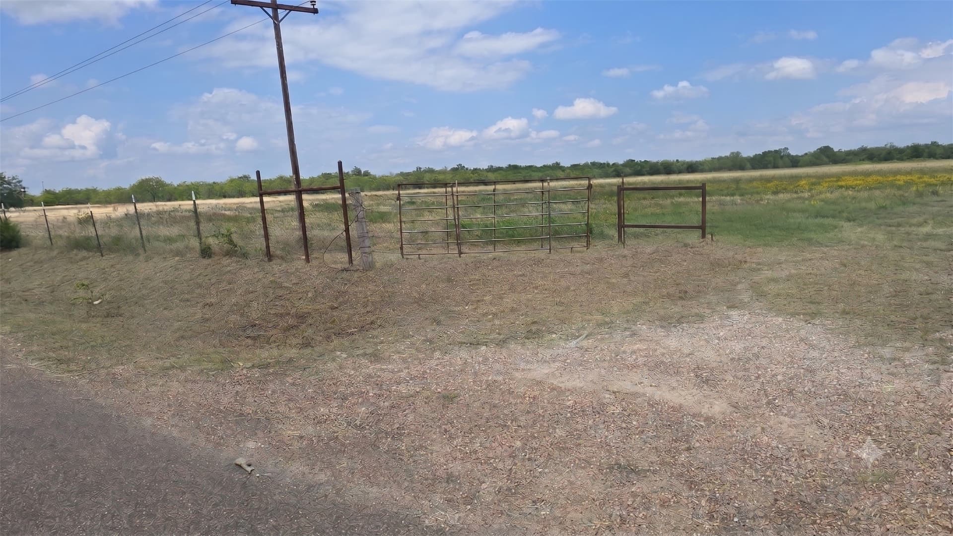 10.76 acres in Kaufman County gallery image 3