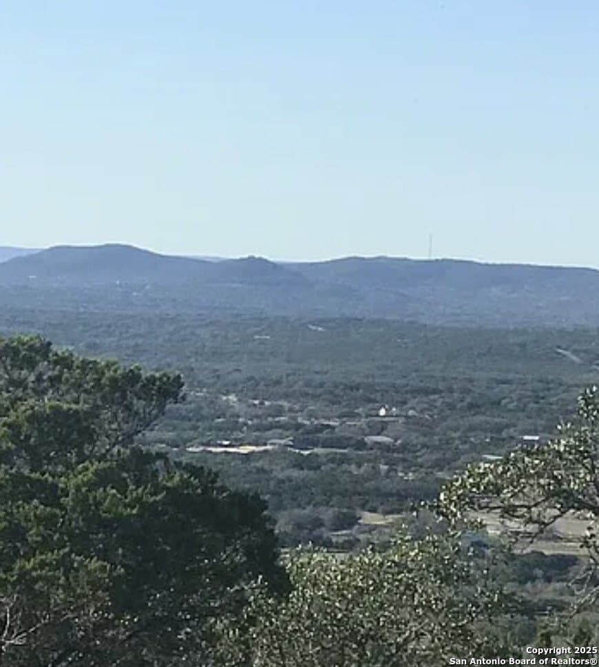 6.69 acres in Bandera County gallery image 2