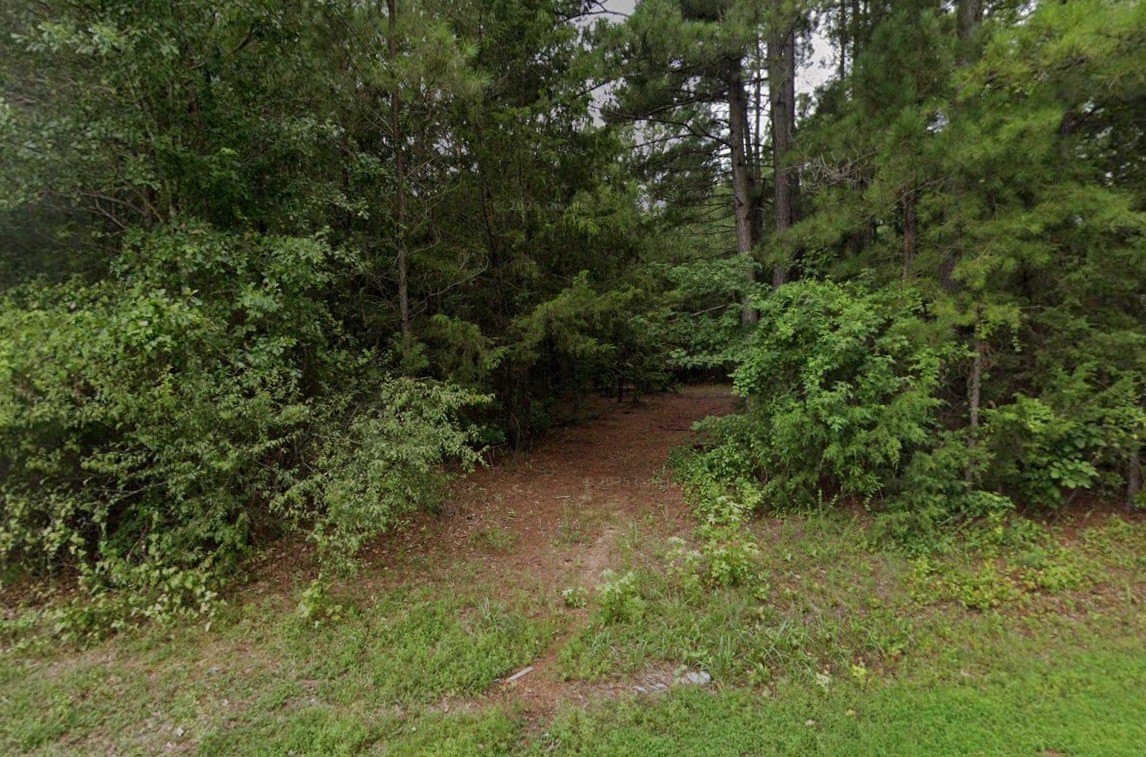 7.9 acres in Morris County gallery image 2