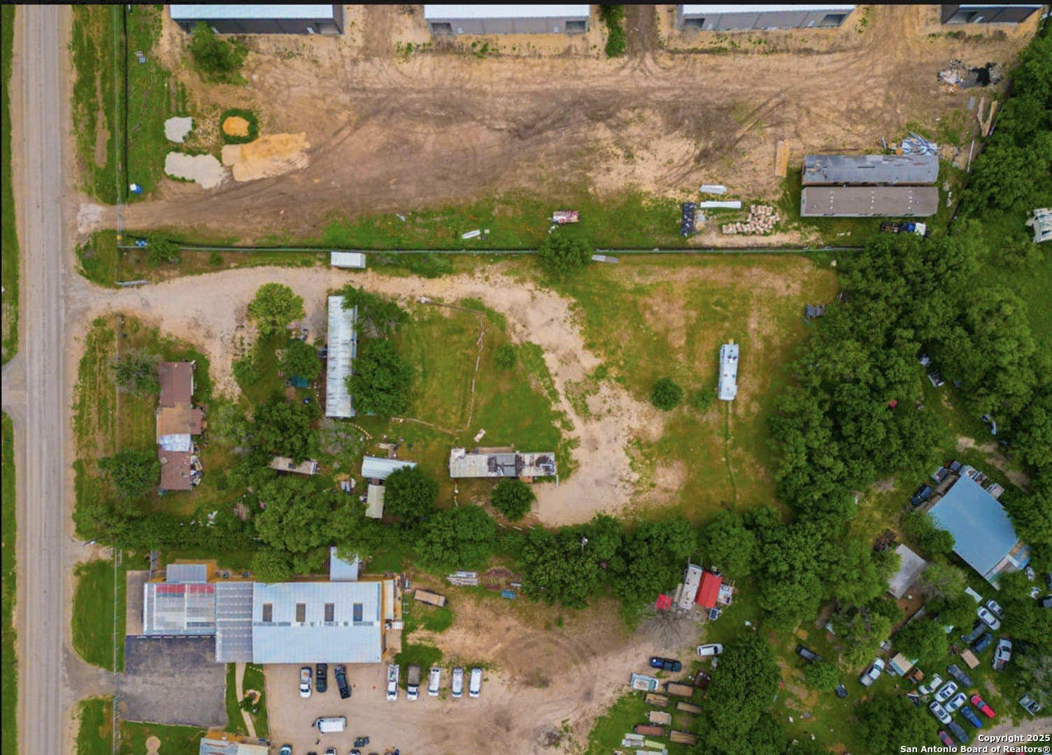 2 acres in Bexar County gallery image 2