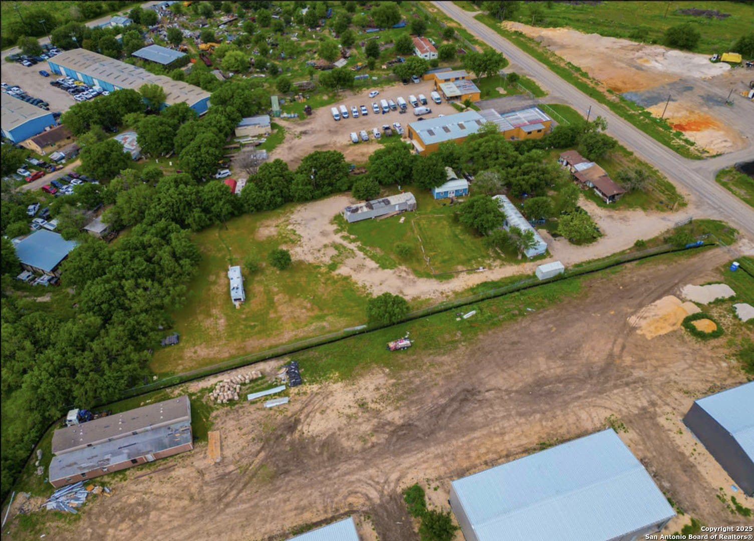 2 acres in Bexar County gallery image 4