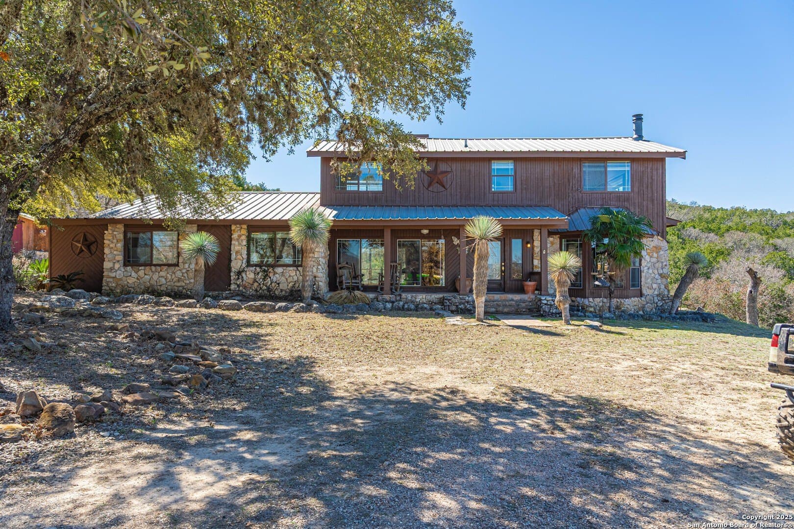 27.39 acres in Bandera County gallery image 4