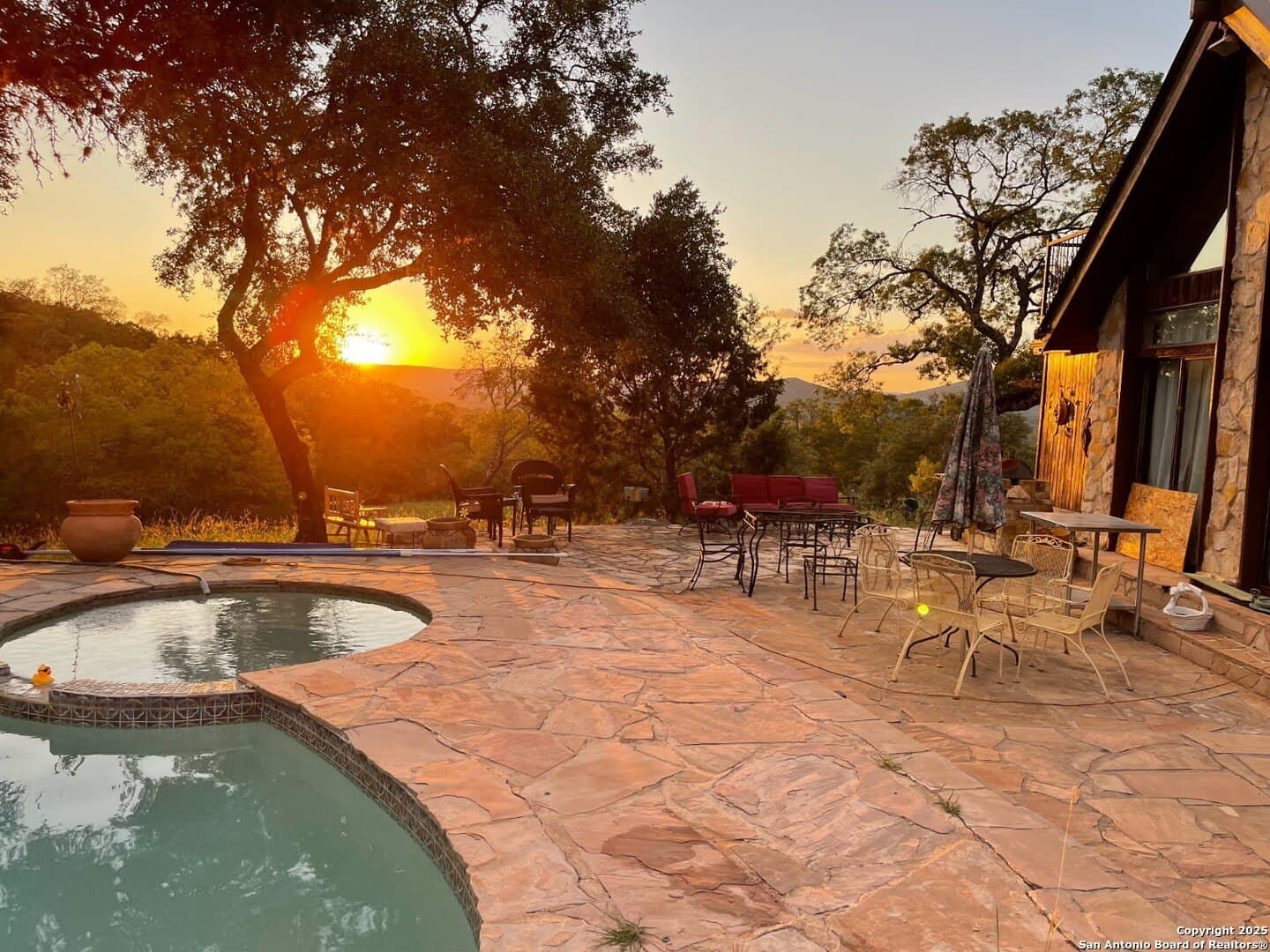 27.39 acres in Bandera County gallery image 2