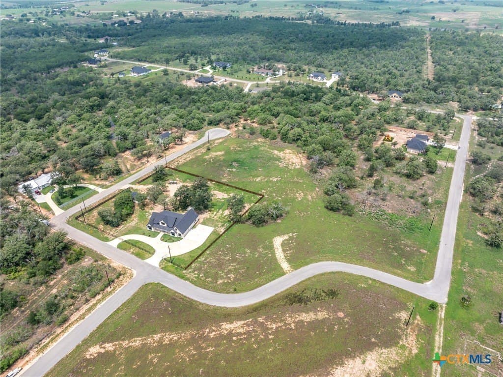 1.58 acres in Gonzales County - photo 6