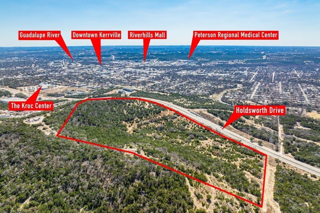 37.88 acres in Kerr County gallery image 3