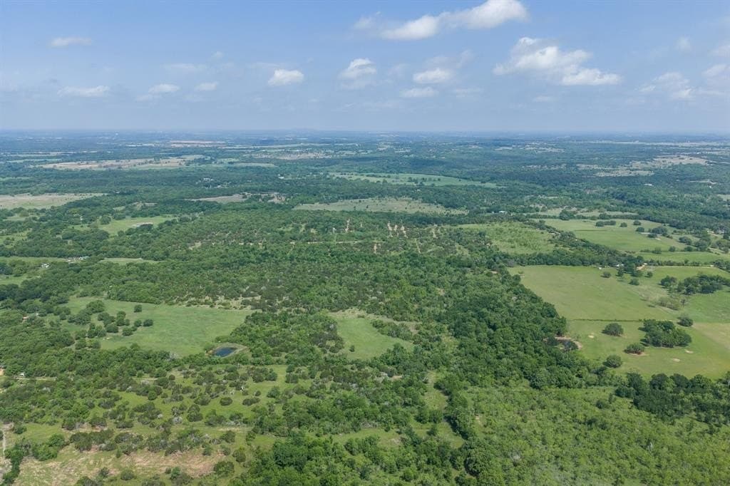 5 acres in Bosque County gallery image 4