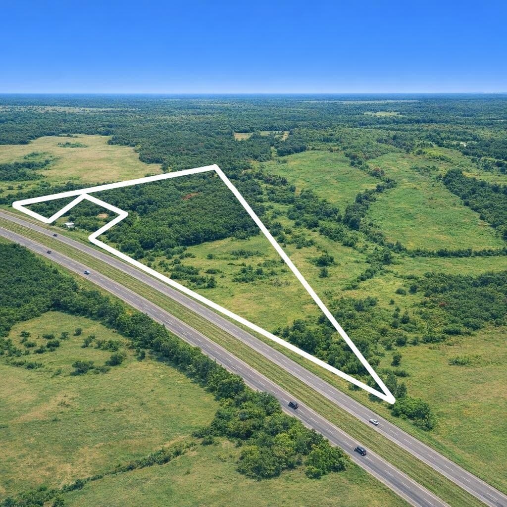 9.62 acres in Titus County - photo 4